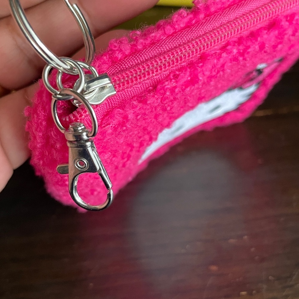 Hello Kitty Pink and White Bag Accessory with Keyring - Picture 7 of 7
